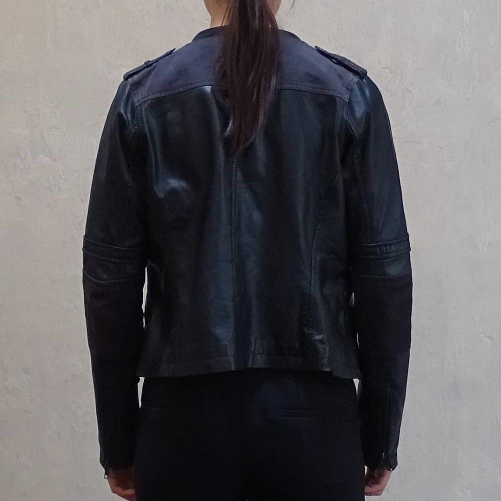 Leather Jacket - Picture 3 of 9